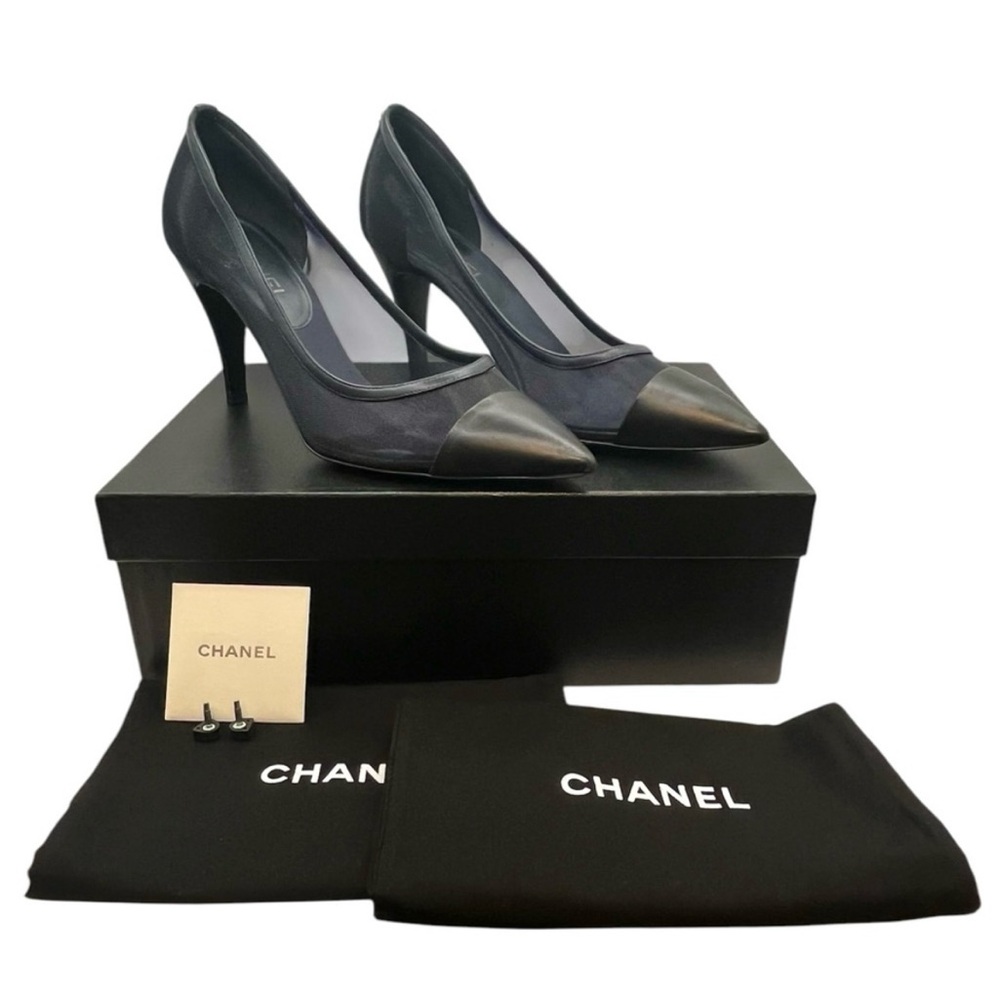 CHANEL Mesh Cap Toe Pumps 39.5 Navy CC Logo Heels Cruise 2014 Karl Lagerfeld - Picture 2 of 15
